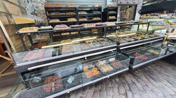 Η ΘΕΣΣΑΛΟΝΙΚΗ Ξηροί Καρποί - Βότανα - Μπαχαρικά