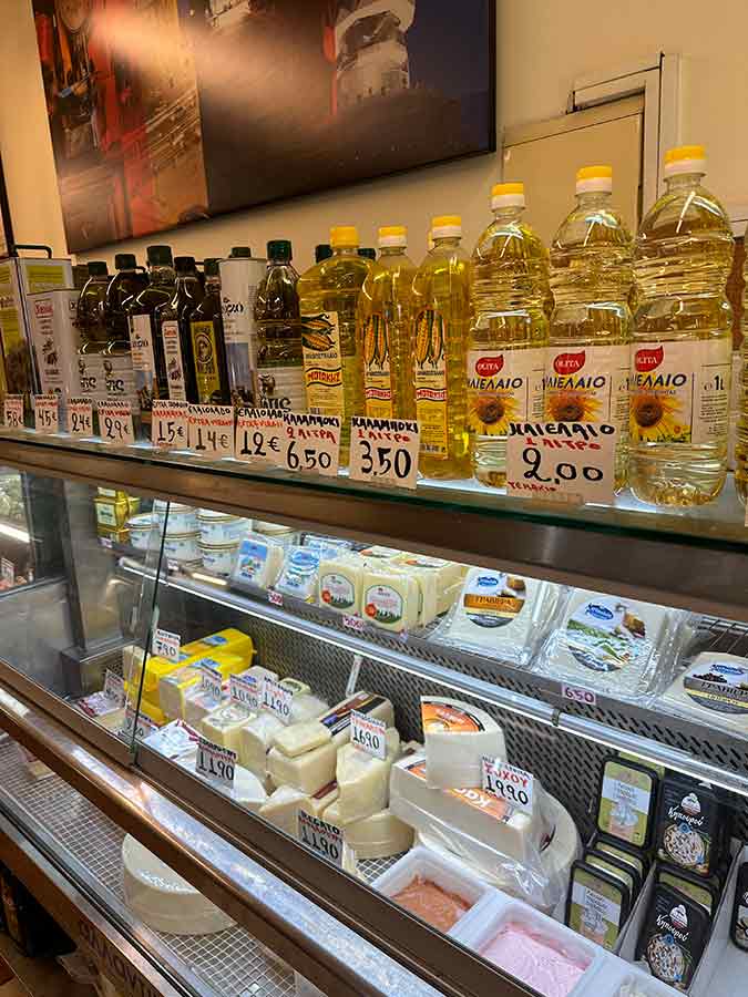 Κρέατα- Αλλαντικά- Τυροκομικά