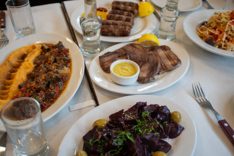 Εστιατόριο – Ταβέρνα